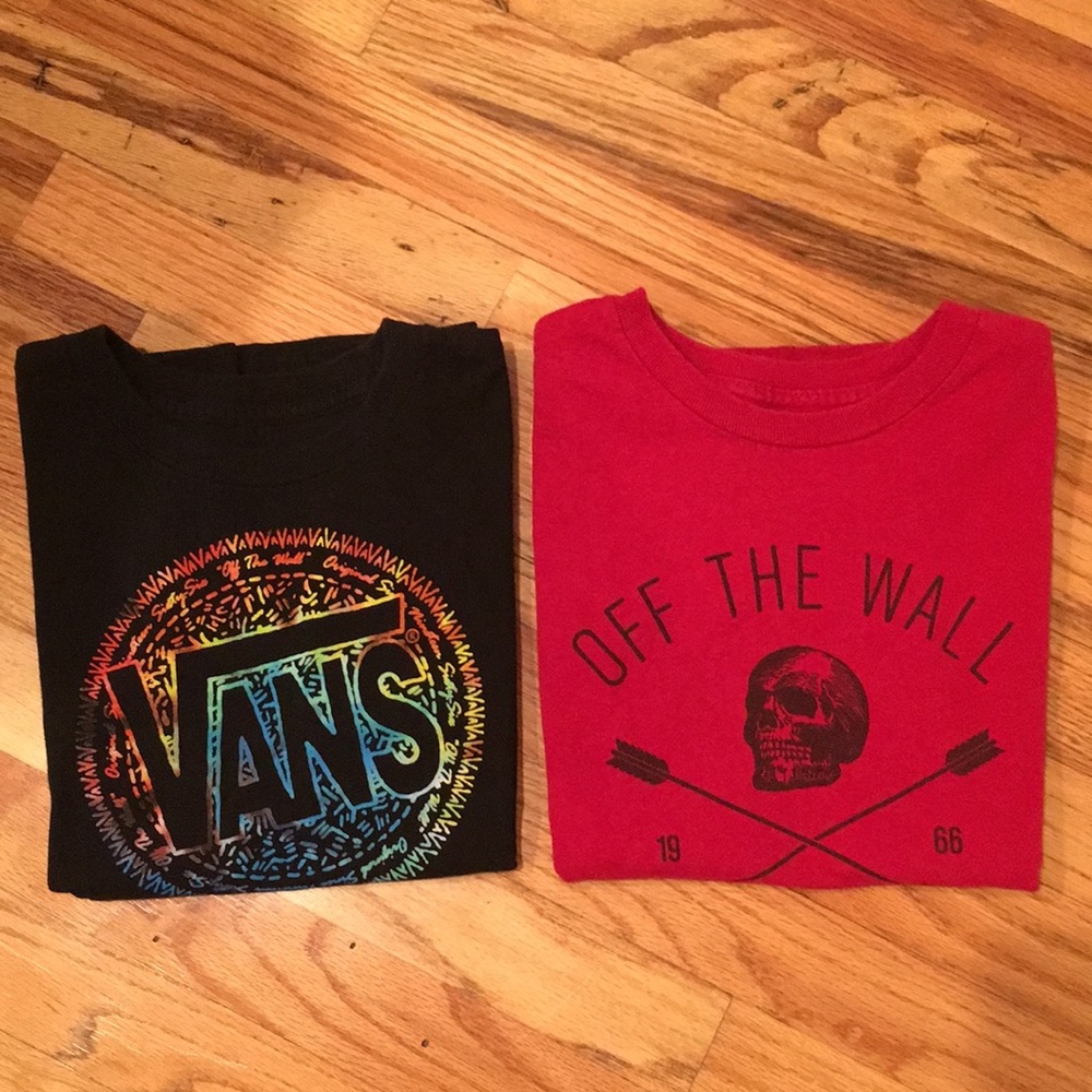 2 VANS Boys Short-sleeve T-shirts